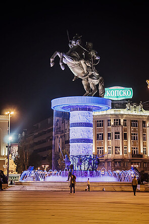 Illuminated statue of Alexander the Great