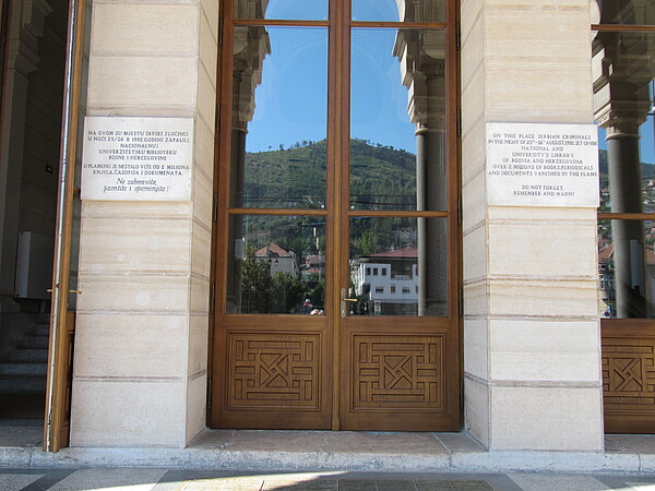 Plague to commemorate the destruction of the National and University Library in 1992